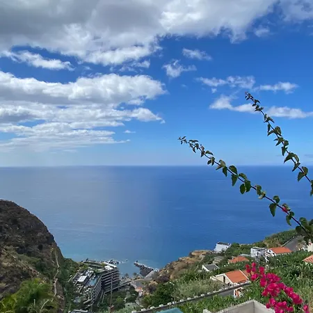 Pana House Calheta (Madeira)