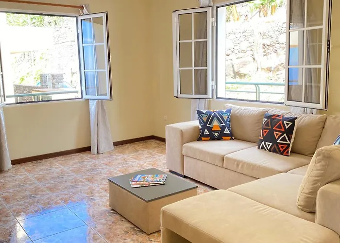 Pana House Apartment *