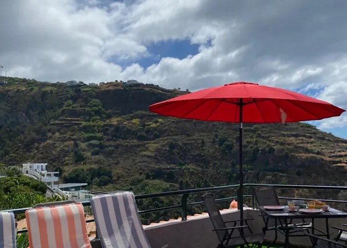 Pana House Calheta (Madeira)