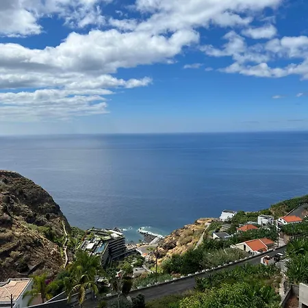 Apartment Pana House *